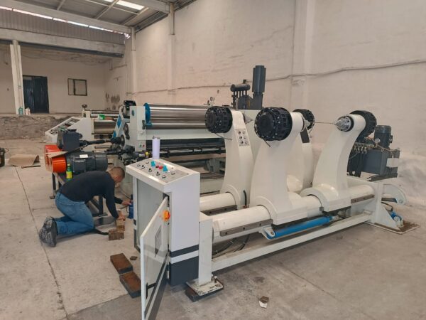 SINGLE FACER, PARA LA ELABORACION DE CORRUGADO, MODELO SF 280-1600. - Imagen 37